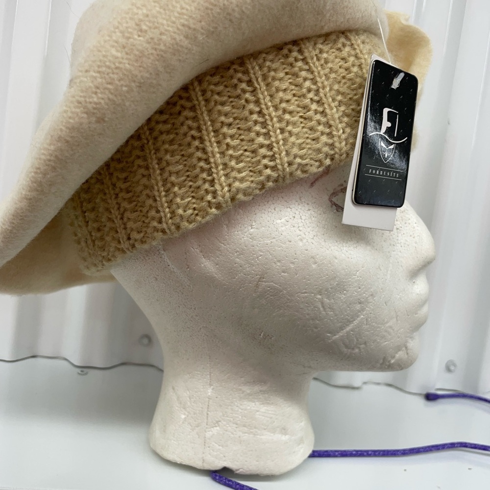 Forbusite Women’s Cream Beret - Picture 6 of 12